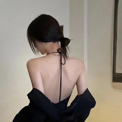 俏佳人